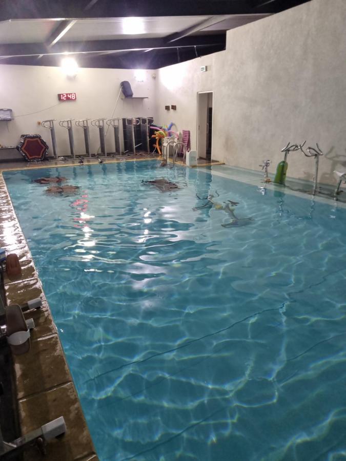 Sci Aquazen Loisirs Detente Saint-Mitre-les-Remparts Eksteriør billede